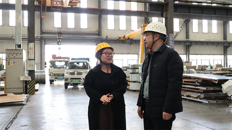 深化合作 续写新篇 西安万通汽车学校校长一行回访北得龙集团并续签校企定向班协议