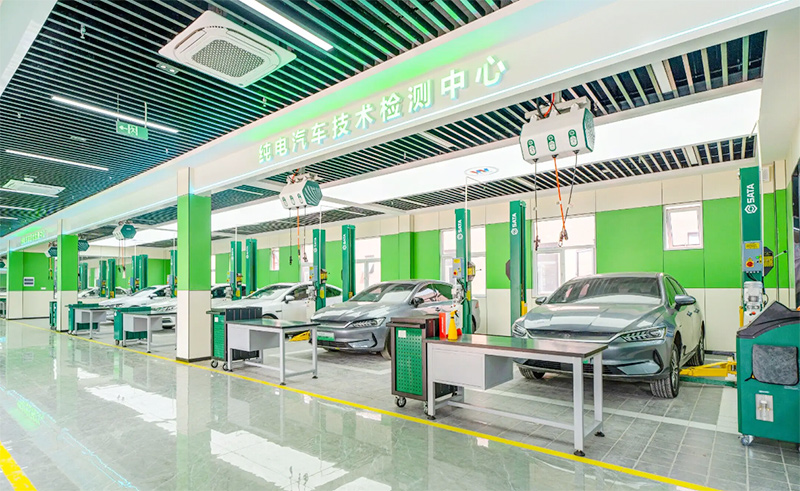 西安万通汽车学校学费贵不贵,学校有助学补贴吗?