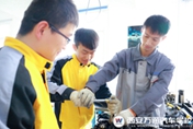 掌握热门汽修技术 为高薪就业增添“砝码”