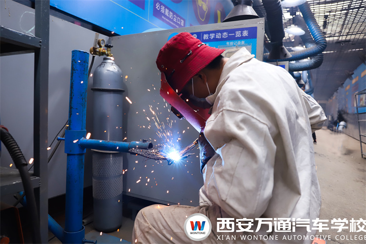 哈尔滨电焊学校有哪些_哈尔滨电焊培训学校_哈尔滨电焊学校